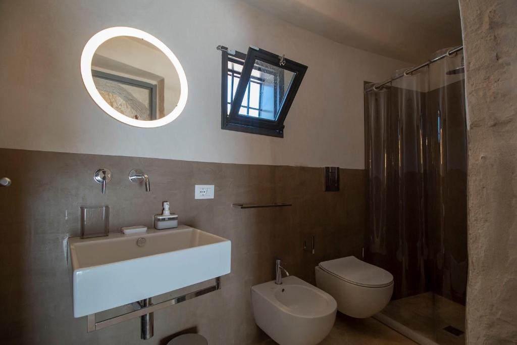 white moon holiday home room 4